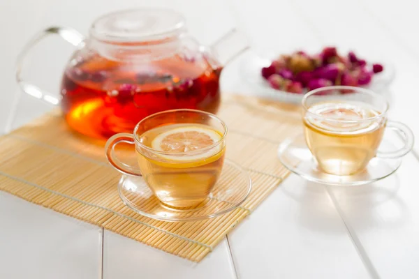 Чай и чай — стоковое фото