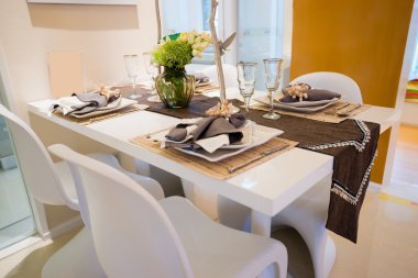 Sofra yemek masası üzerinde