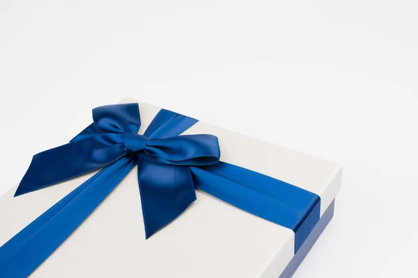 Gift box with nice ribbon — Stock Photo, Image