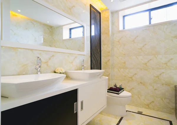 Modern banyo — Stok fotoğraf