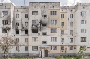 Makariv, Kyiv oblast, Ukrayna 'da Rus ordusu tarafından bombalanan bir yerleşim yeri..