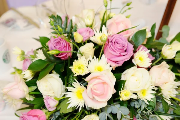 Wedding reception flowers — Stock Photo, Image