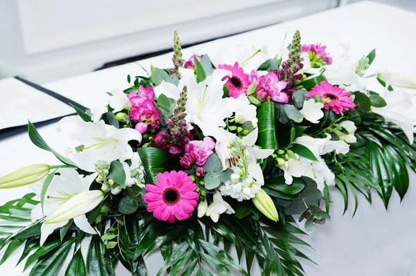 Wedding flower arrangement — Stock Photo, Image