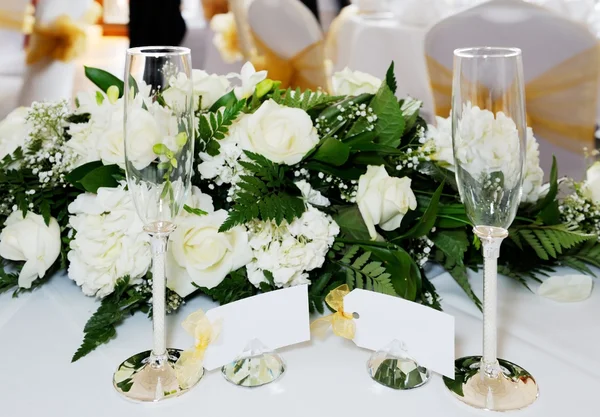 Wedding champagne glasses — Stock Photo, Image