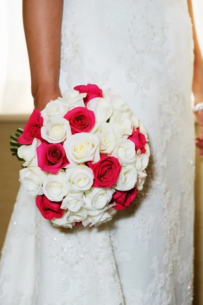 Brides rose bouquet — Stock Photo, Image