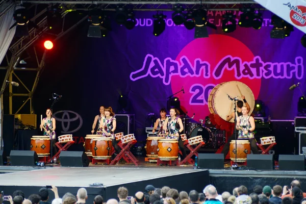 Grupo de tambor japonés — Foto de Stock