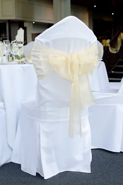 Stuhlbezug bei Hochzeit — Stockfoto