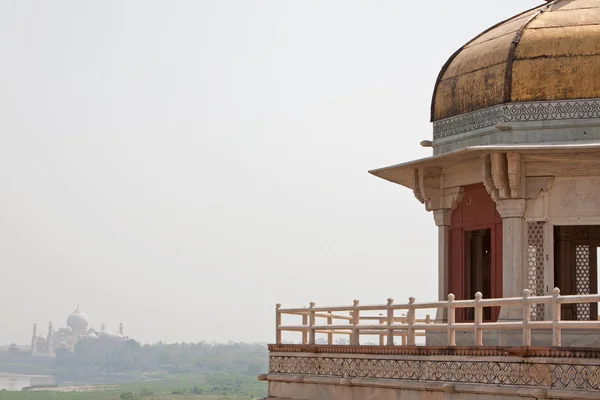 Agra kaleden görülen taj mahal Telifsiz Stok Fotoğraflar