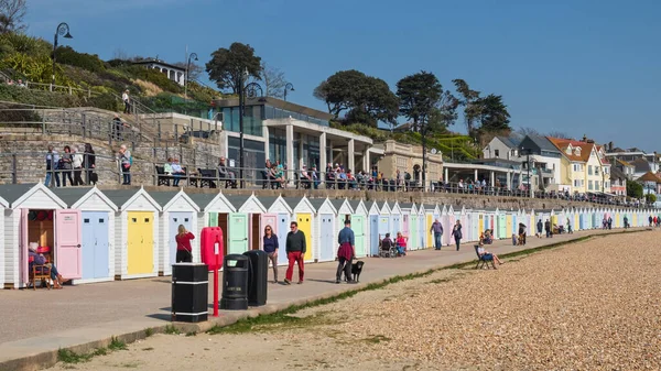 Lyme Regis England March 2022 People Strolling Traditional Victorian Beach — Stock Photo, Image