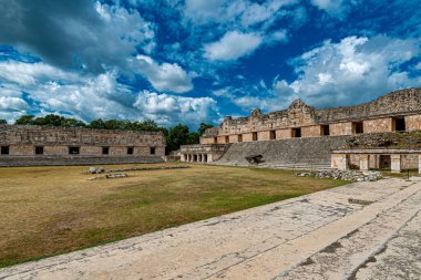Meksika 'nın Yucatan kentindeki antik Maya şehri Uxmal' in arkeolojik alanı