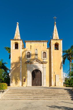 Yucatan, Merida, Meksika 'daki Santa Ana mahallesindeki antik kilise.