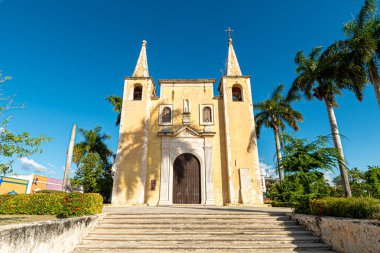 Yucatan, Merida, Meksika 'daki Santa Ana mahallesindeki antik kilise.