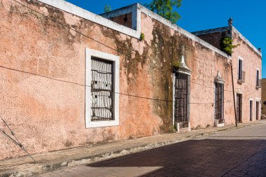 Meksika Valladolid 'deki Friars Bulvarı' nın resmi