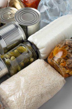 Kriz durumundaki yoksullara gıda bağışı sağlam bir altyapı