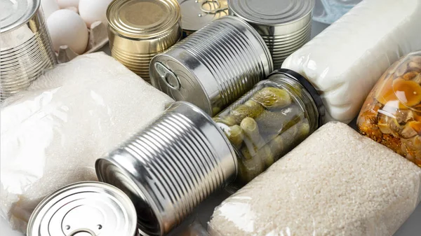 Kriz durumundaki yoksullara gıda bağışı sağlam bir altyapı