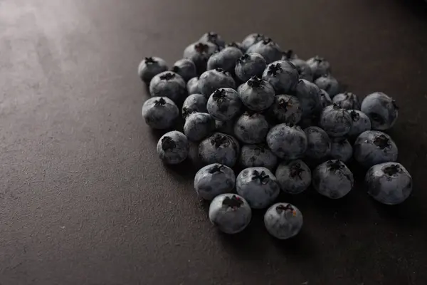 Handful Blueberries Black Background Handful Blueberries Ripe Berries Healthy Lifestyle — Fotografia de Stock