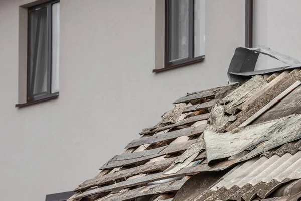 Roof Blown Explosive Wave War Ukraine Ruined Roof Consequences Blast — Φωτογραφία Αρχείου