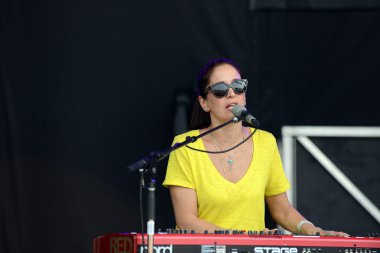 Chantal Kreviazuk