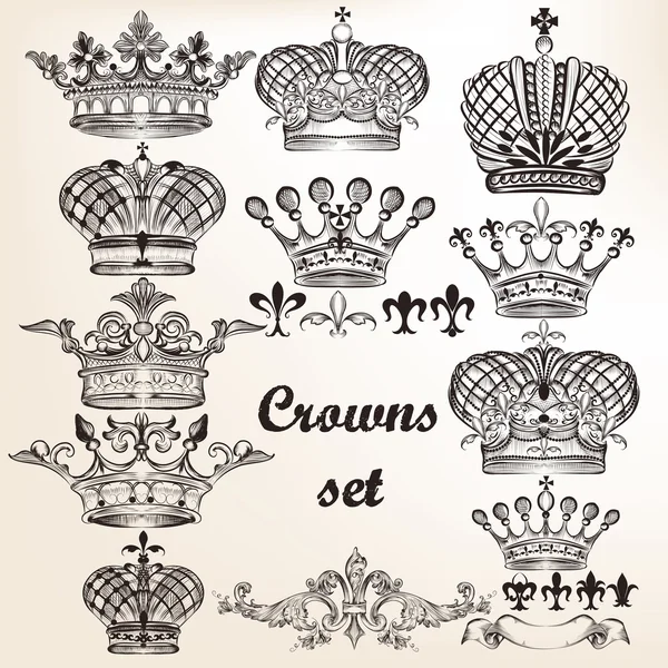 Conjunto de coronas dibujadas a mano vectoriales para el diseño — Archivo Imágenes Vectoriales
