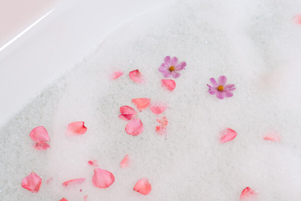 Bubble bath with flowers