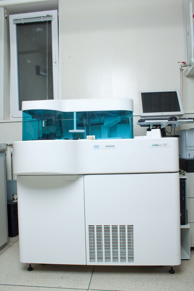 Lab analyzing equipment