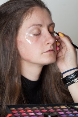 kadın makyaj