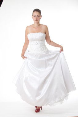 kırmızı ayakkabılı gelin