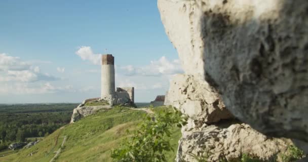 Collina Del Castello Olsztyn Polonia Rivelare Girato Con Una Roccia — Video Stock