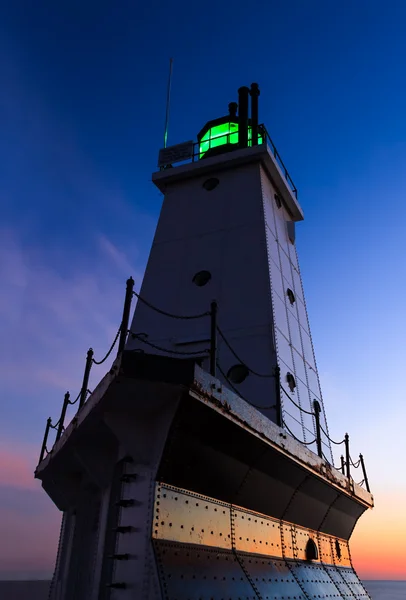 Ludington deniz feneri afterglow — Stok fotoğraf