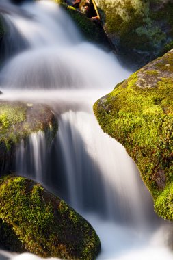 Dumanlı dağlar basamaklı