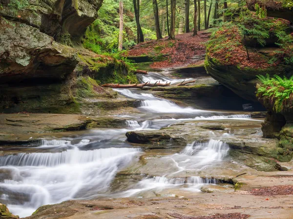 Old Man's Cave Middle Falls — Stock Photo, Image