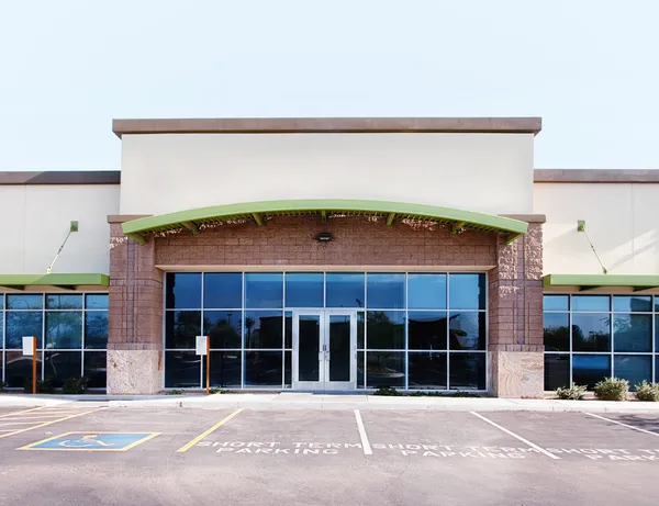 yeni ticari perakende ofis dış