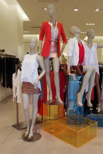 Fashion retail boutique store display style