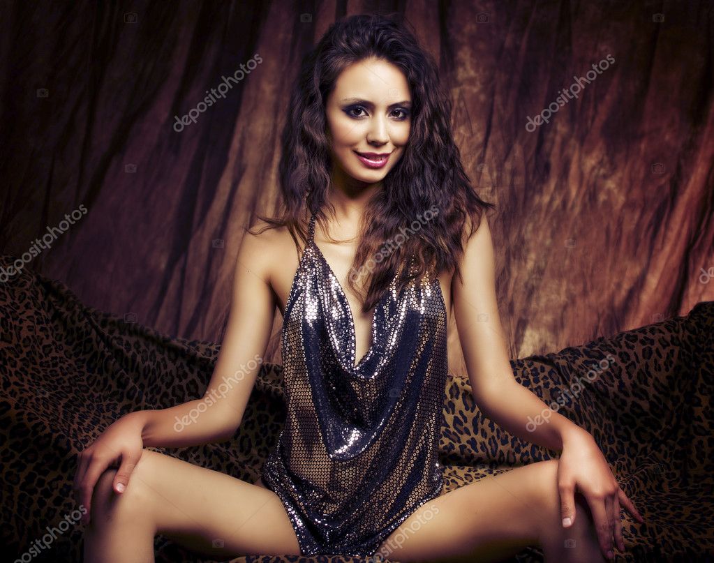 https://st.depositphotos.com/1323776/2484/i/950/depositphotos_24845725-stock-photo-sexy-seductive-young-woman.jpg