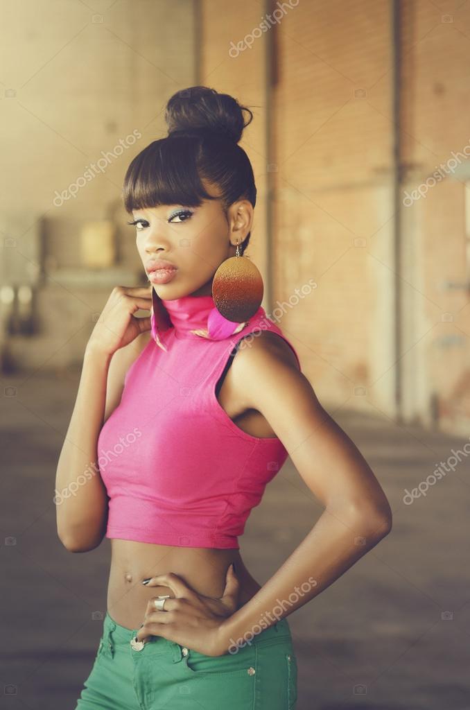 Hermoso modelo afroamericano con estilo: fotografía de stock © AVFC  #42990801 | Depositphotos