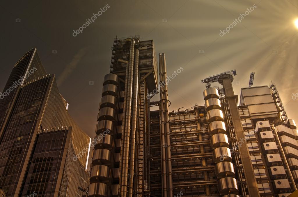 moderne architektonische beleuchtung gandia blasco london england architektonische moderne gebäude finanzielle styling mit skycap und lebendige dramatische beleuchtung foto von paulmhill moderne architektonische beleuchtung gandia blasco london england architektonische moderne gebäude finanzielle styling mit skycap und lebendige dramatische beleuchtung foto von paulmhill