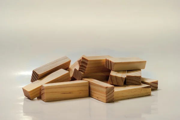 Haufen von Holzklötzen — Stockfoto