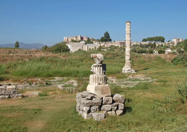 Ruïnes van de tempel van artemis zijn in Turkije — Stockfoto