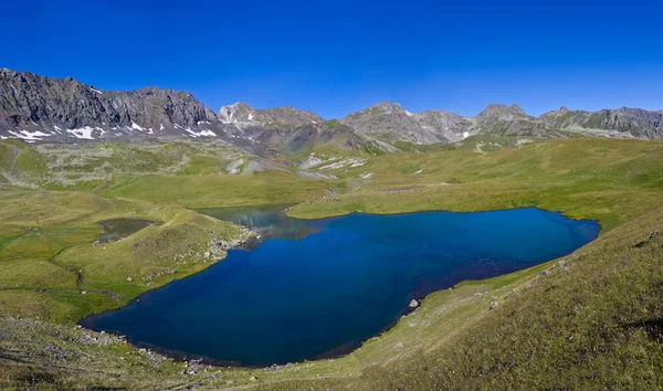 Caucasus lake panorama — Stock Photo, Image