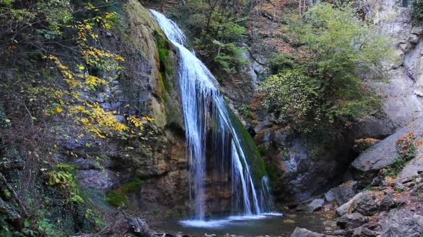 Jur-jur wasserfall krimea ukraine — Stockvideo