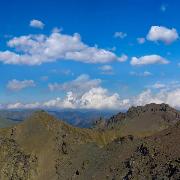 Cordillera marrón —  Fotos de Stock