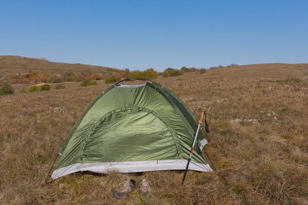 Tente touristique dans une steppe — Photo