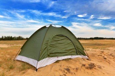 bir çölde turistik kampı