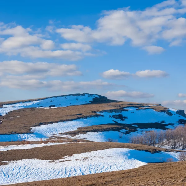 Colinas em uma neve — Fotografia de Stock