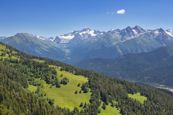 Bergsluttning — Stockfoto