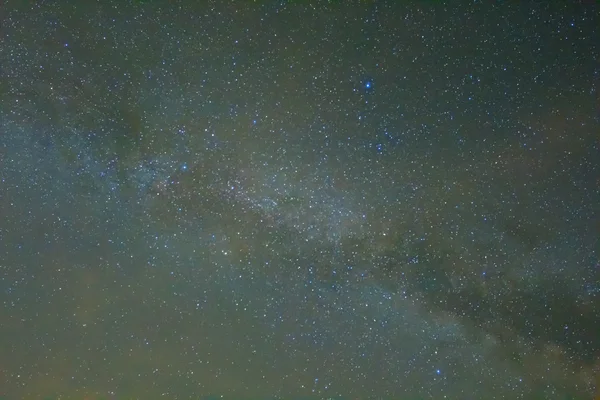Ciel nocturne avec une voie lactée — Photo