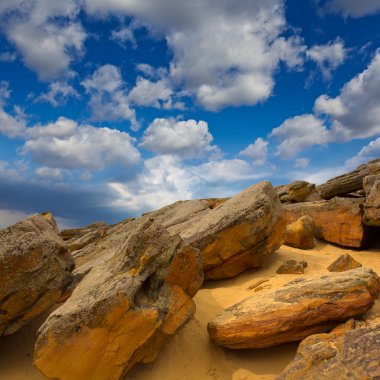 Taşlı mezar Ukrayna