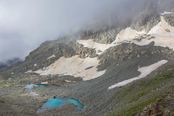 Small lake in a mountain valley caucasus russia — Stock Photo, Image