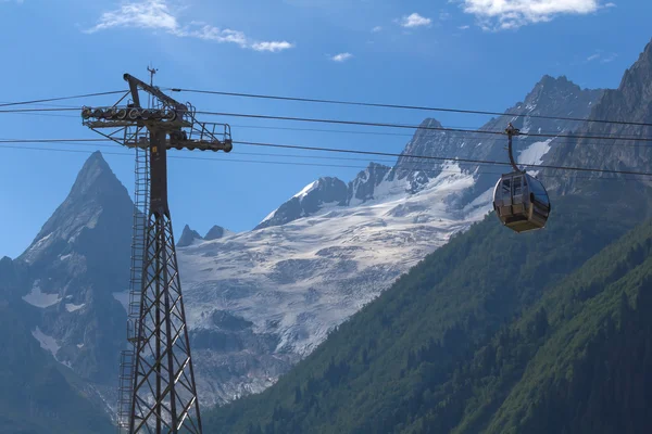 Touristic lift in a mountains — Stock Photo, Image