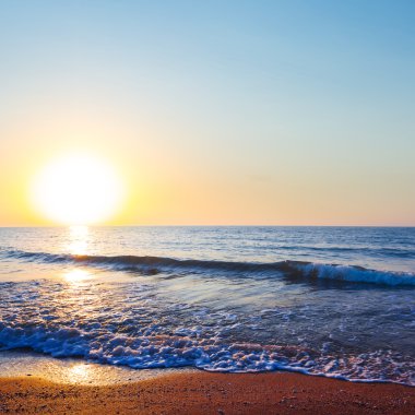 sunset plajında deniz